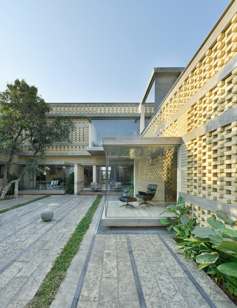 砖面具的房子 · 印度 Hyderabad 的退休住宅设计丨Baba Sashank,Vindhya Guduru-28