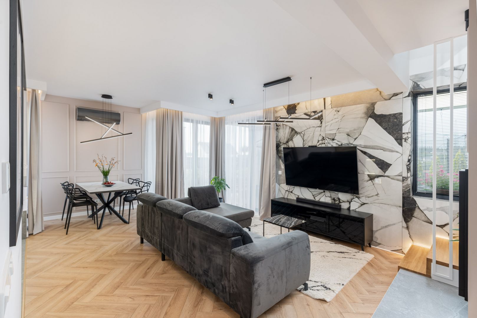 适合2+2家庭的漂亮住宅-5