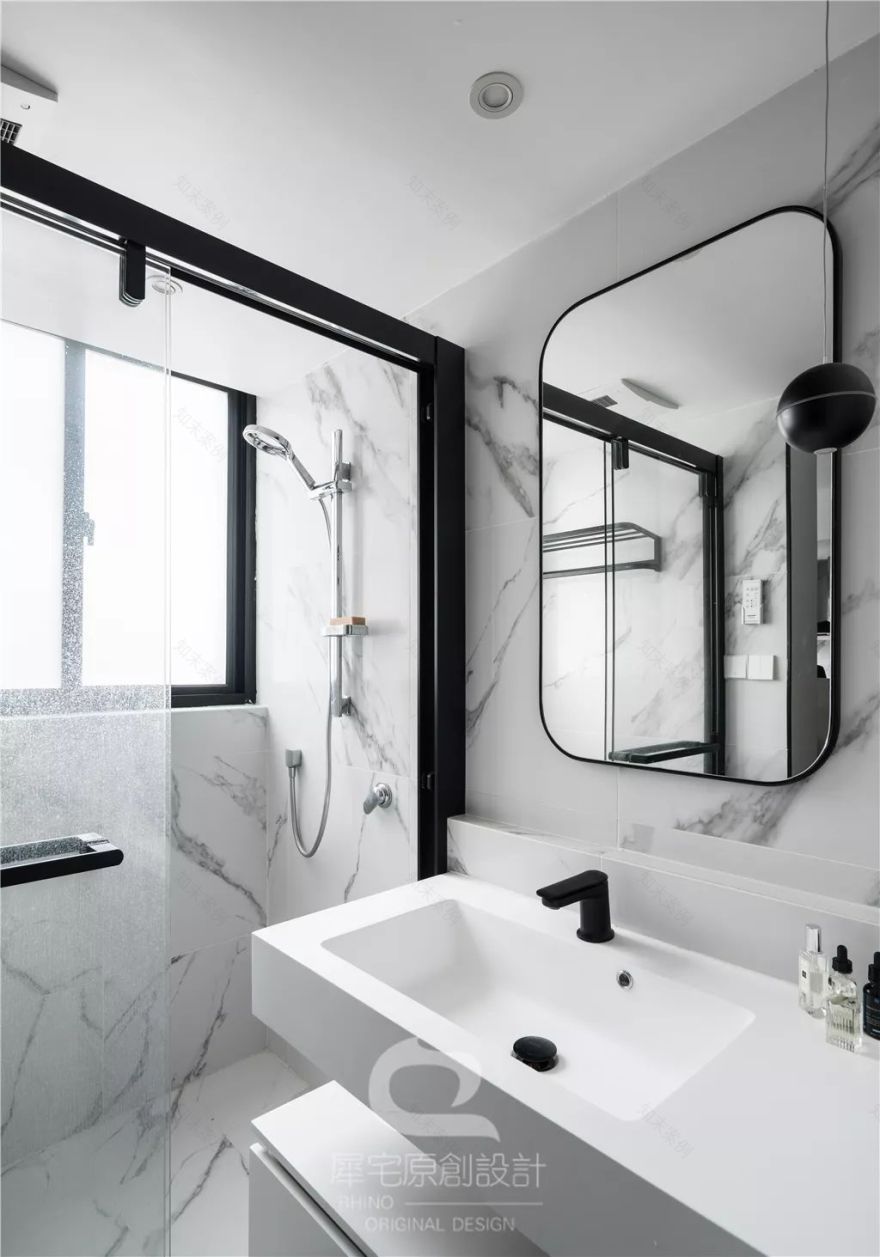 小户型改造,黑白灰遇上温柔杏粉-33