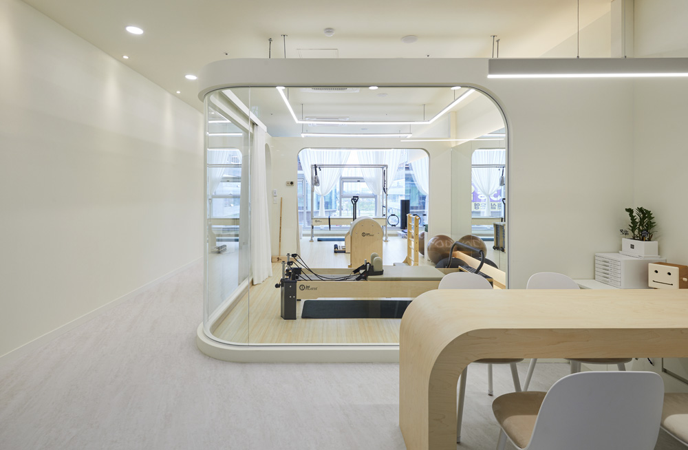 18 坪极简风 fila 旗舰店 设计成本解析-10