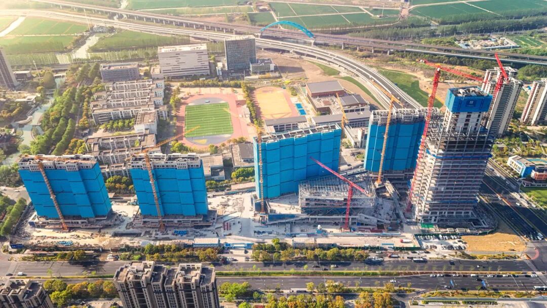 推动昆山城市品质“腾空飞跃”！中建八局昆山城投新天地项目主体结构全面封顶-9
