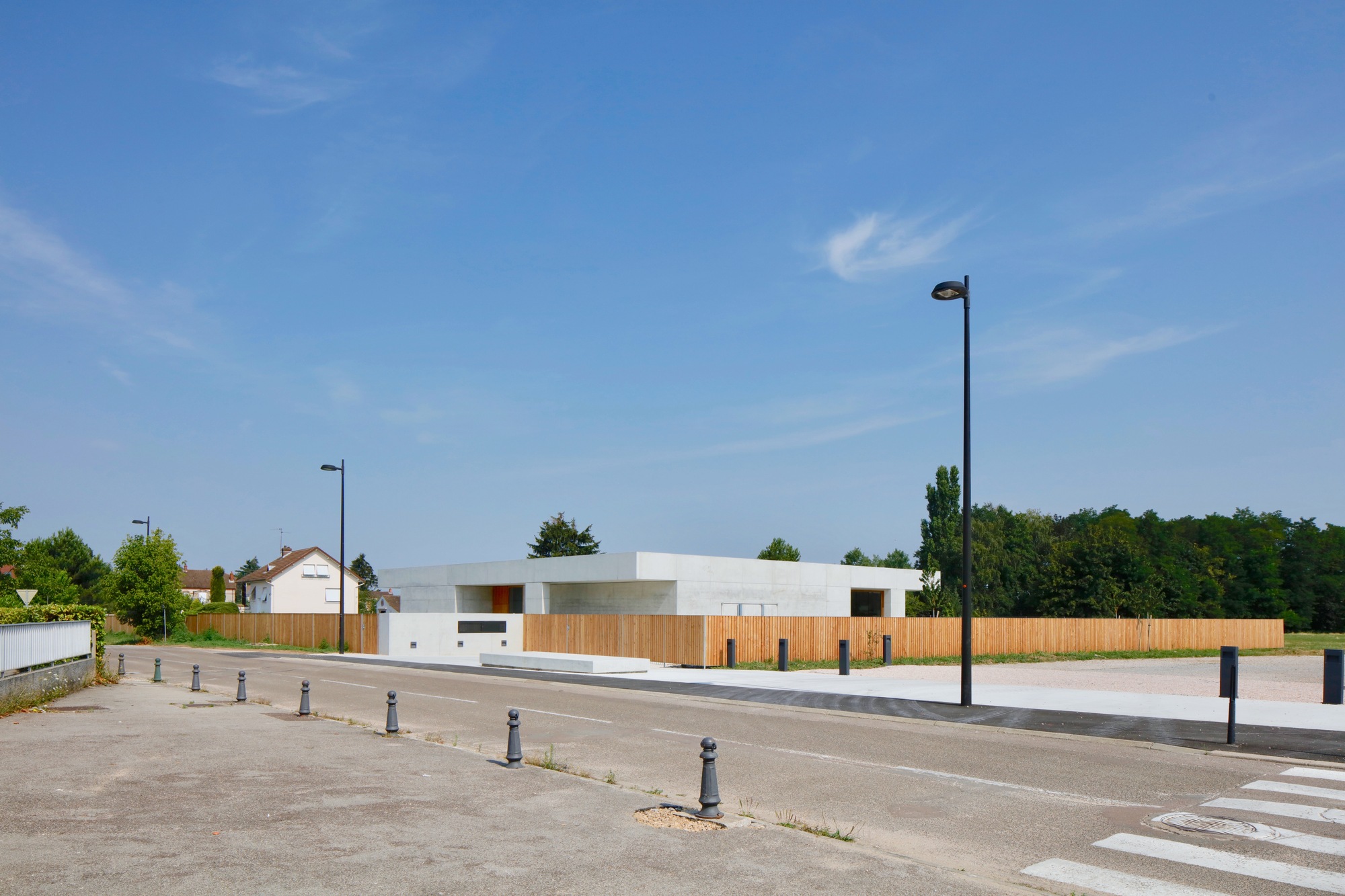 After-School Care & School Restaurant / LDA Architects-27