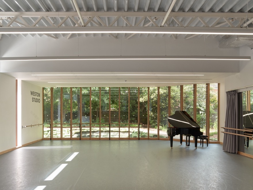 芭蕾和现代舞学校的Weston舞蹈工作室,伦敦 / MICA-10