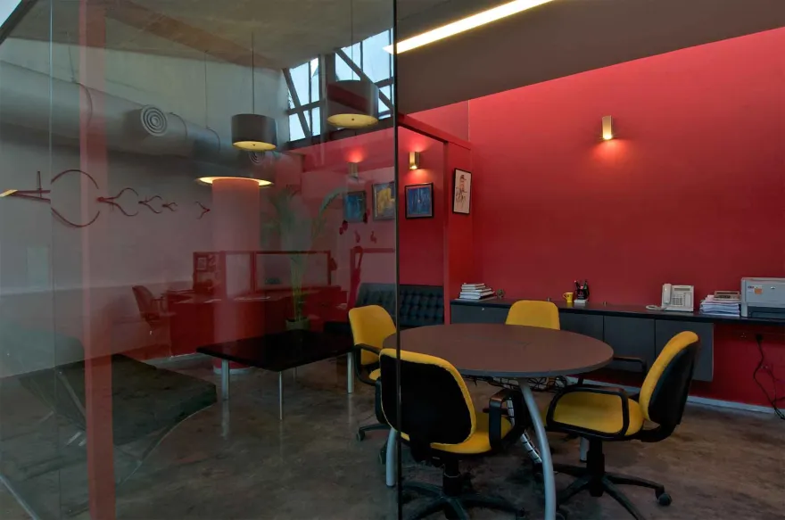 腾迈广告公司办公室丨印度丨MOOF,Mobile Offices-29