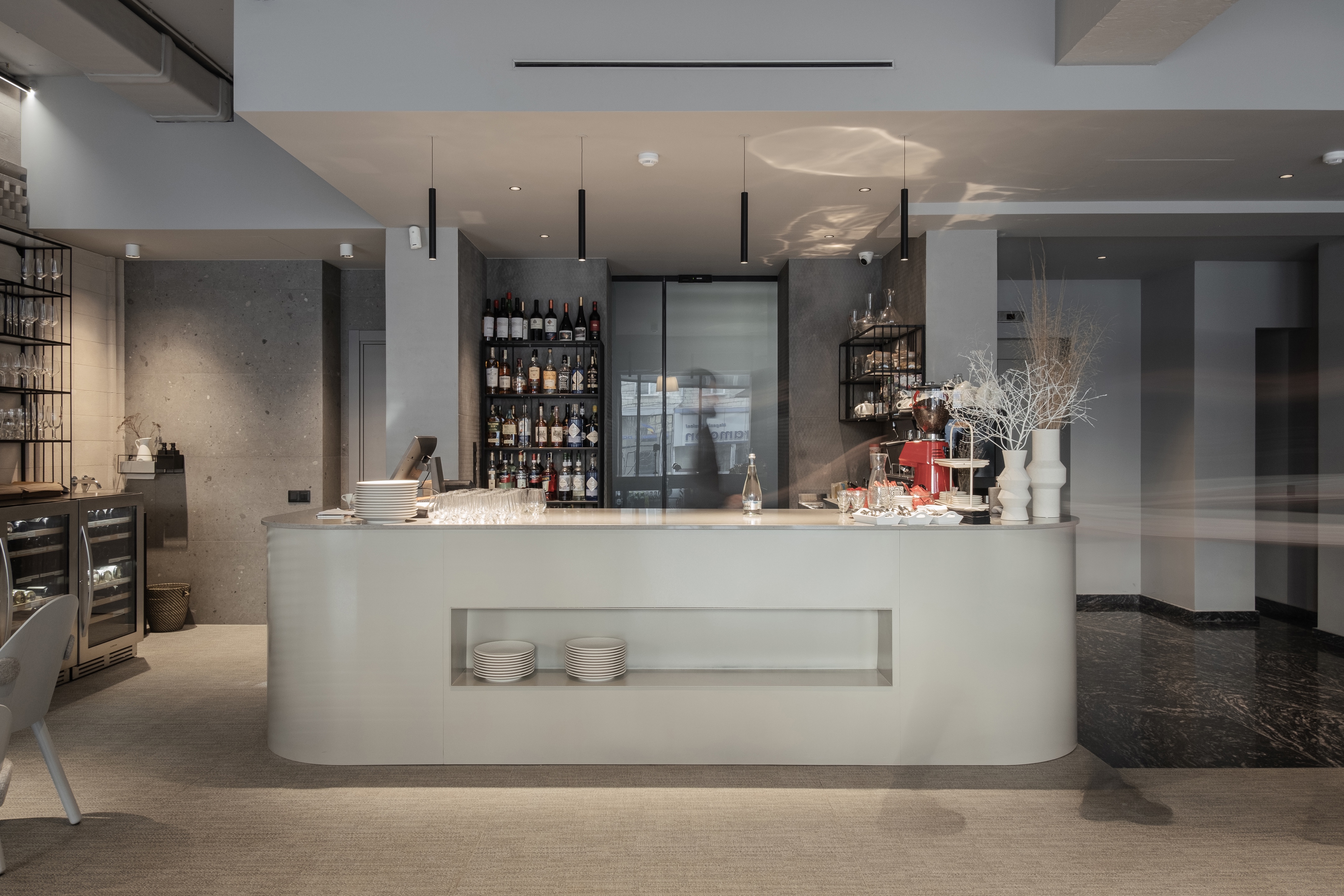 城市中心异型餐厅设计-14