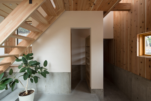 淀川堤防下の中庭式曲り屋丨日本大阪丨究建築研究室,名城大学柳沢研究室,エス・キューブ・アソシエイツ-3