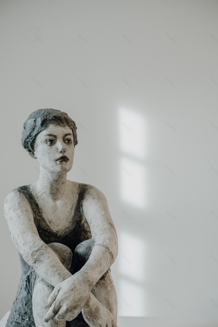 古堡中的现代办公空间-11