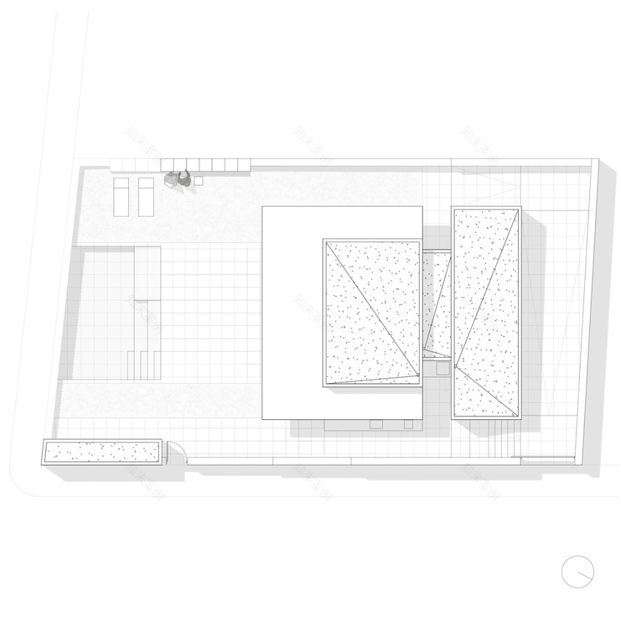 Cantilevered Porch House Pepa Díaz-37
