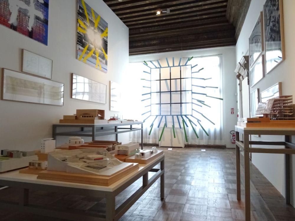 カ・ペーザロ | イタリア の建築【世界建築巡り】-104