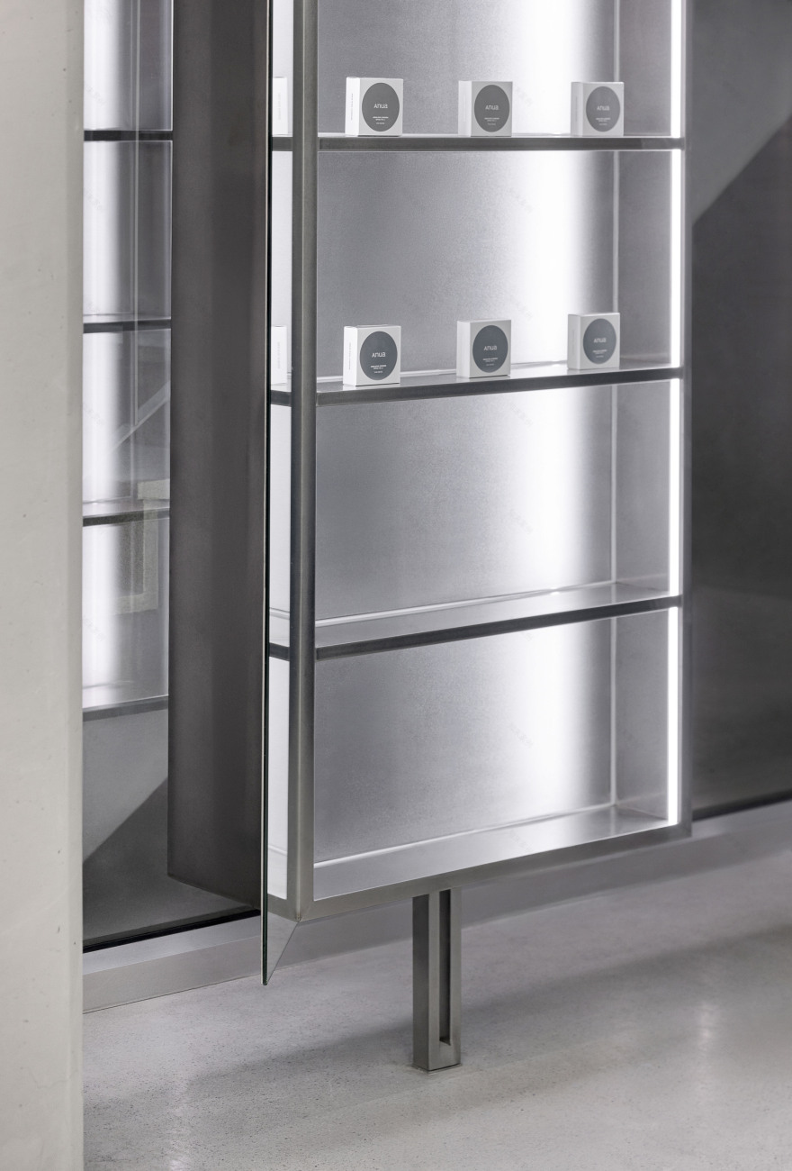 由HE:ARTS、RVMN打造的首尔框架丨韩国首尔-35