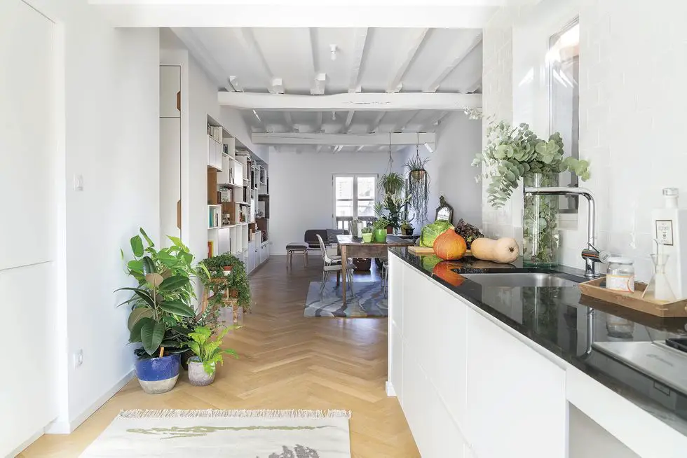 59 平米老屋翻新，西班牙设计师打造明亮舒适两居-4