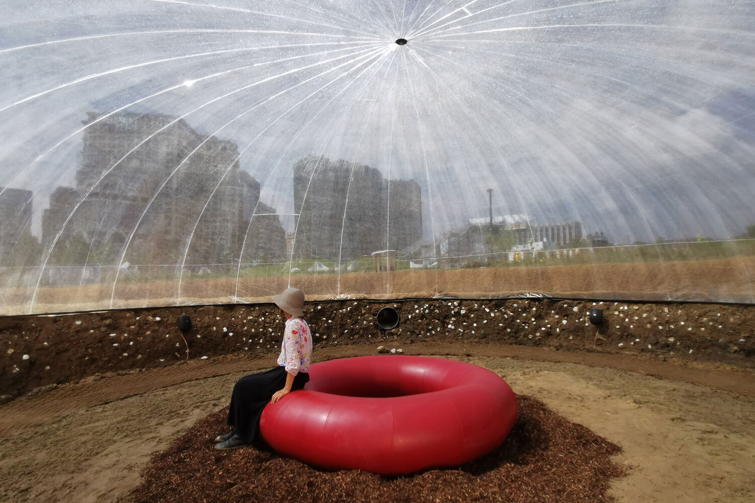 首尔历史宫殿旁的时空穿梭·"Trees & Traces"装置艺术丨韩国首尔-19