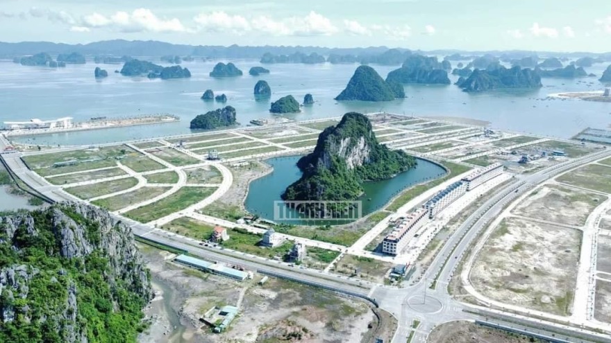 Smart City futuristic 2100 off the of Ha Long Bay-6