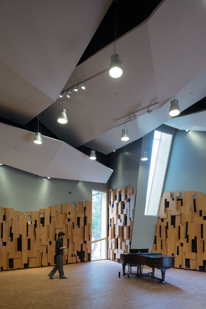 新伊夫林和莫奥斯丁音乐中心-43