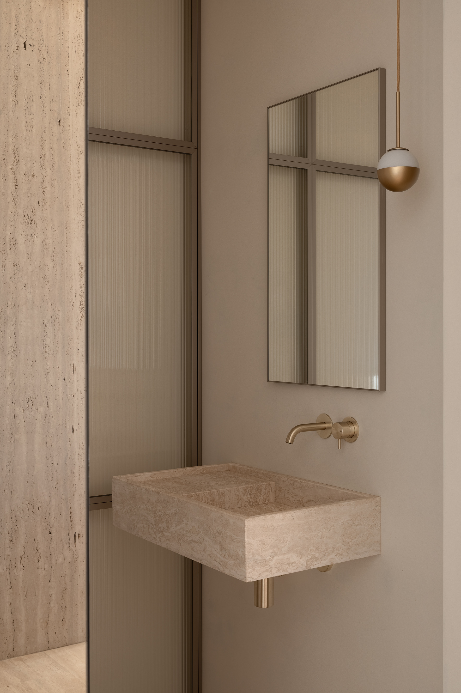 债券；纽带；联系；黏合剂；键；契约；保释金；铐链丨乌克兰基辅丨Bogdanova Bureau-69