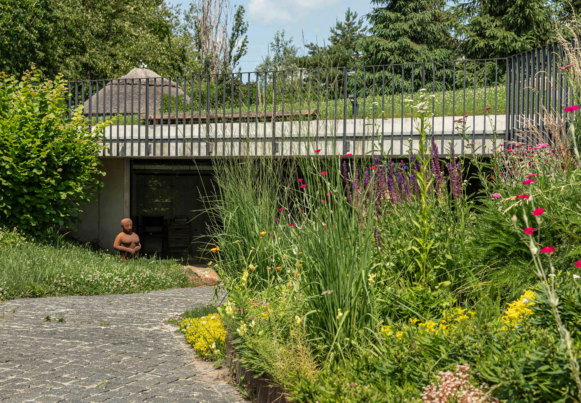 MRIIA 之家

注：由于MRIIA不是常见词汇，不清楚其确切含义，这里按照原文保留其形式进行翻译 丨乌克兰基辅丨MAKHNO Studio和Illia Tovstonog-159