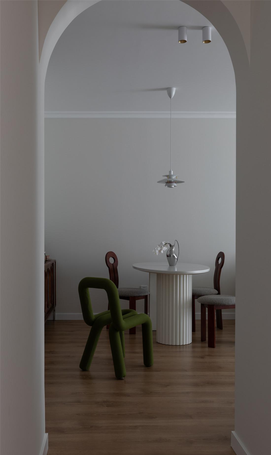 90 后独居中古风的 80㎡小家-26