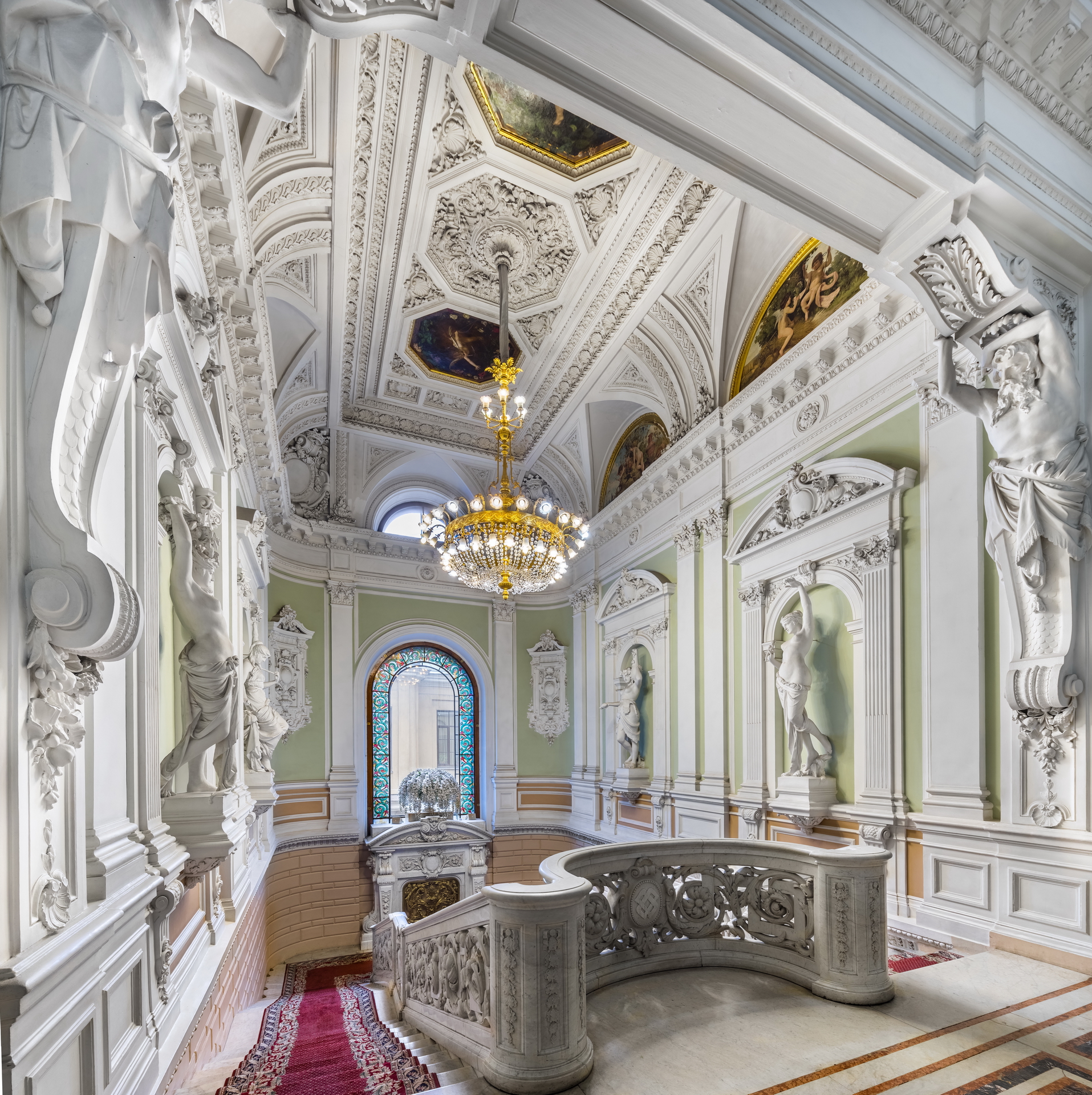 Особняк Фон Дервиза-0