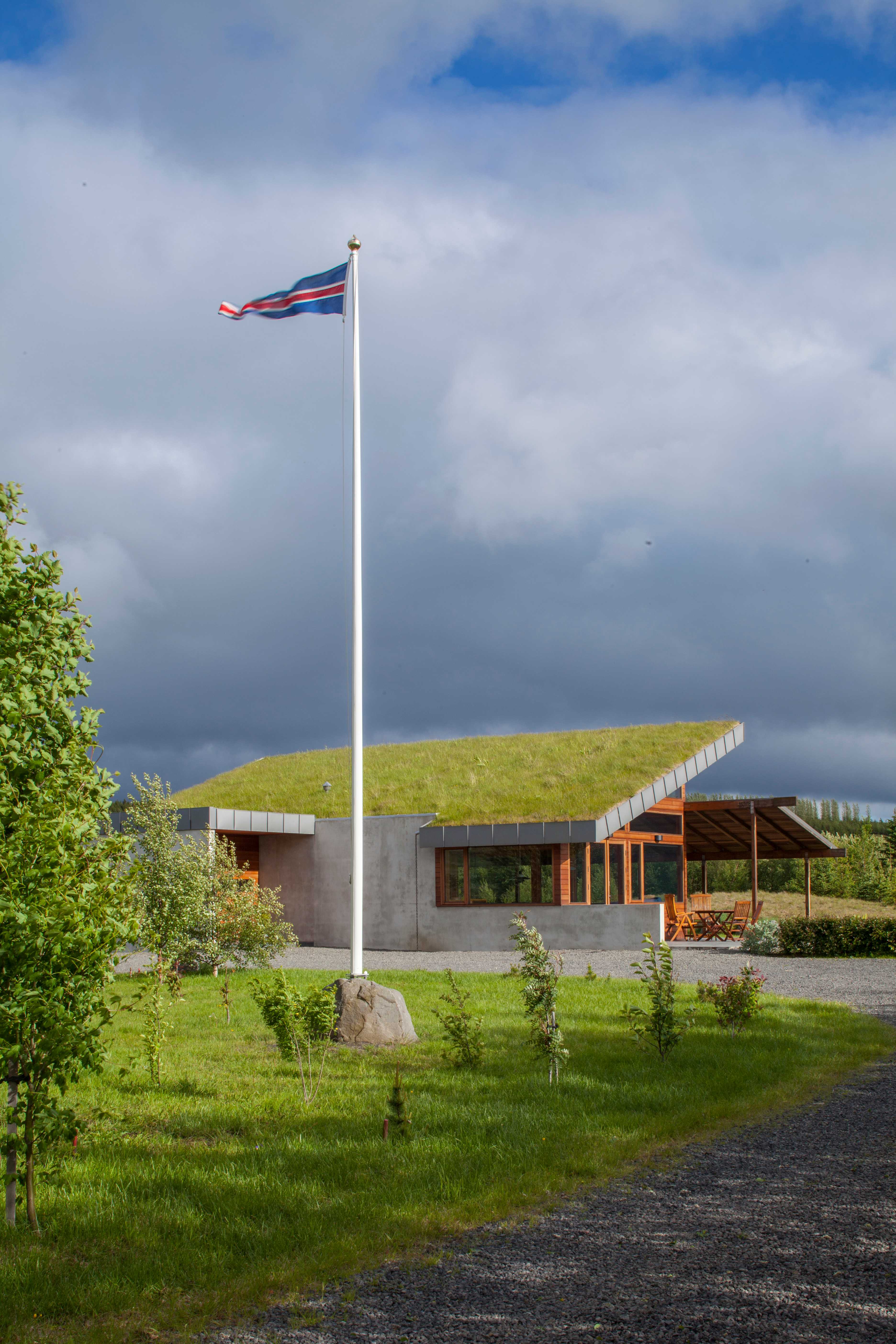 融入自然的冰岛“大小石城”-16