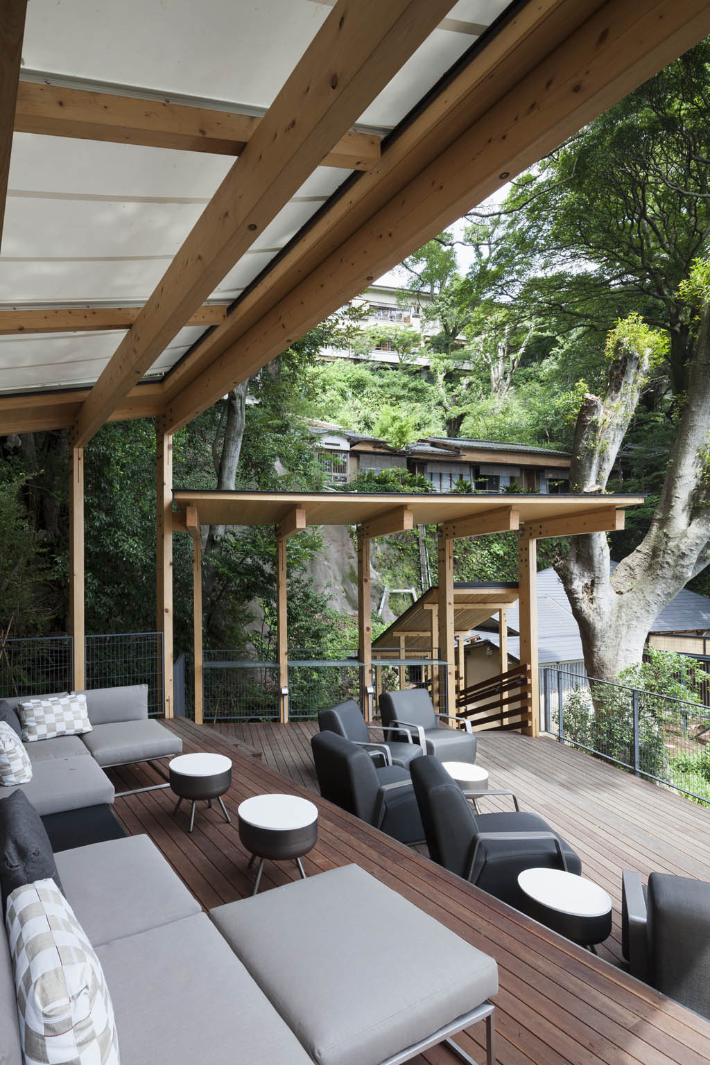 2012 年竣工的热海界-13