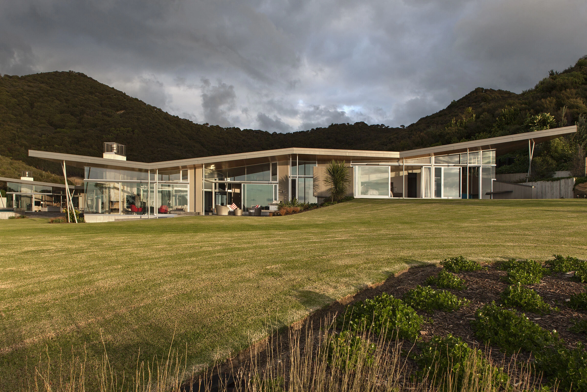 新西兰“营帐”风格住宅丨Bossley Architects-16