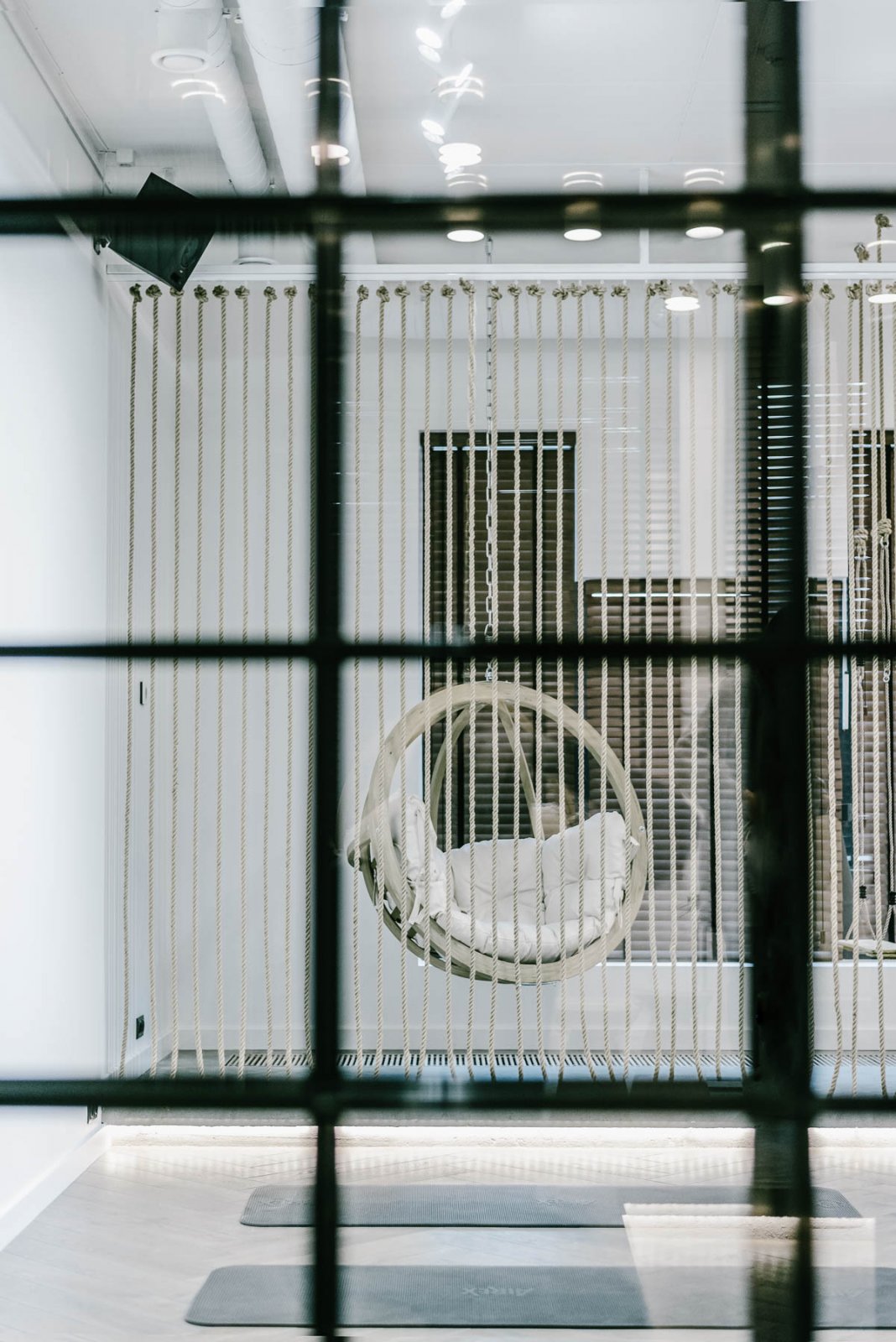 休闲清新的YOKO瑜伽工作室  dizaino virtuve-24