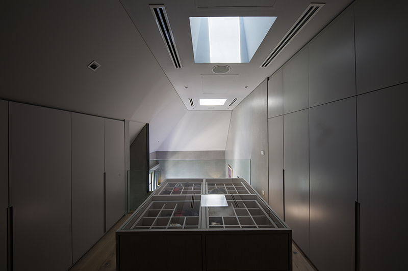 温豪美斯别墅

注释：Vinhomes可能是一个特定的地产相关品牌名称，直接音译为温豪美斯 ，Villa常见意思是别墅  -25