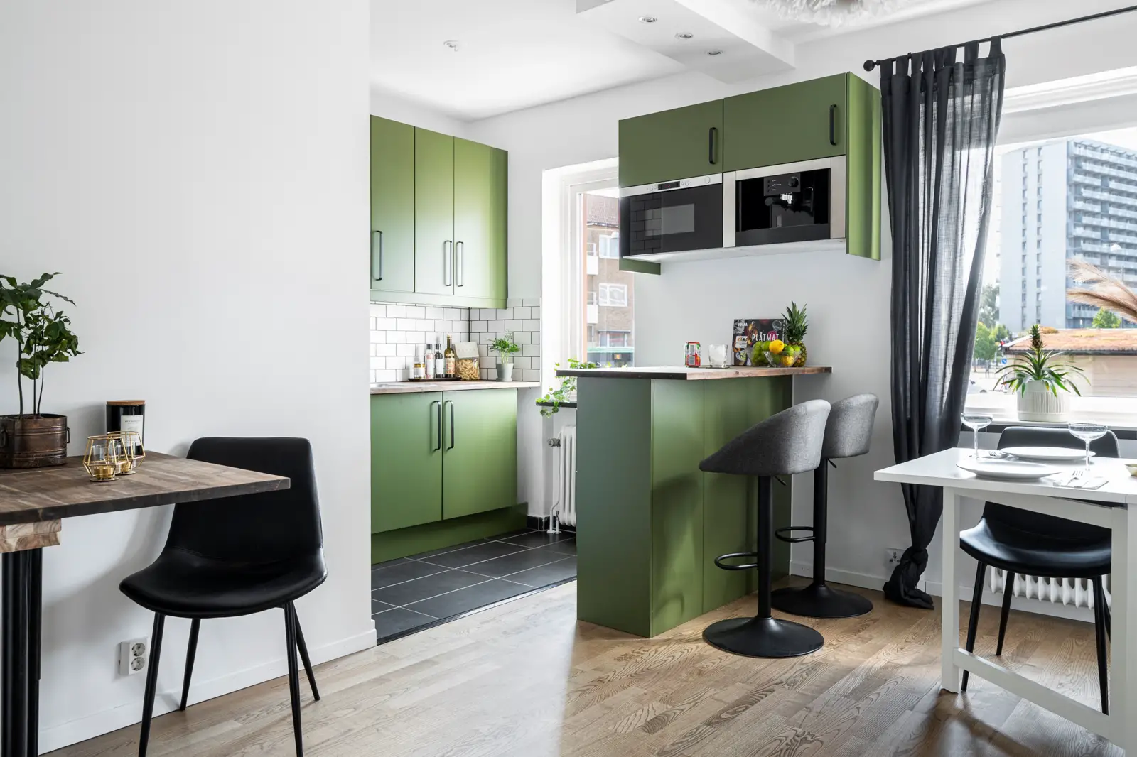 瑞典 26m2 绿色时尚工作室-1