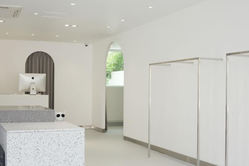 极简现代风，首尔 Enclave 服装店设计-16