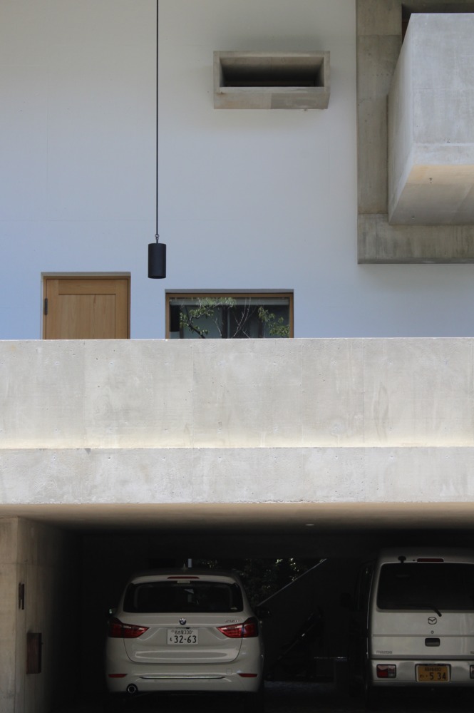 日本名古屋城堡附近的螺旋木质楼梯住宅-26