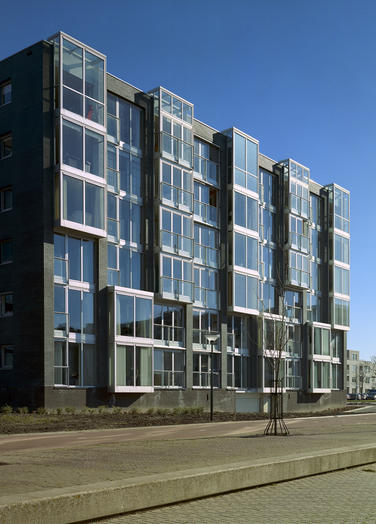 德西雷嫩，布雷达市布根奥松镇（注：Bergen op Zoom一般意译为布根奥松，它是荷兰北布拉班特省的一个市镇；由于De Sirenen可能是特定的地点、建筑等名称，缺乏更多背景下只能音译为德西雷嫩 ） 丨荷兰-16