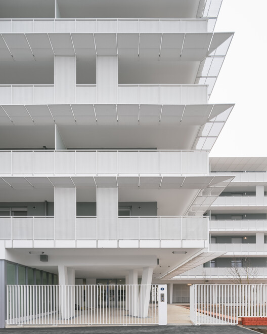 法国 Toulouse 公寓建筑丨CoBe Architecture & Paysage-17