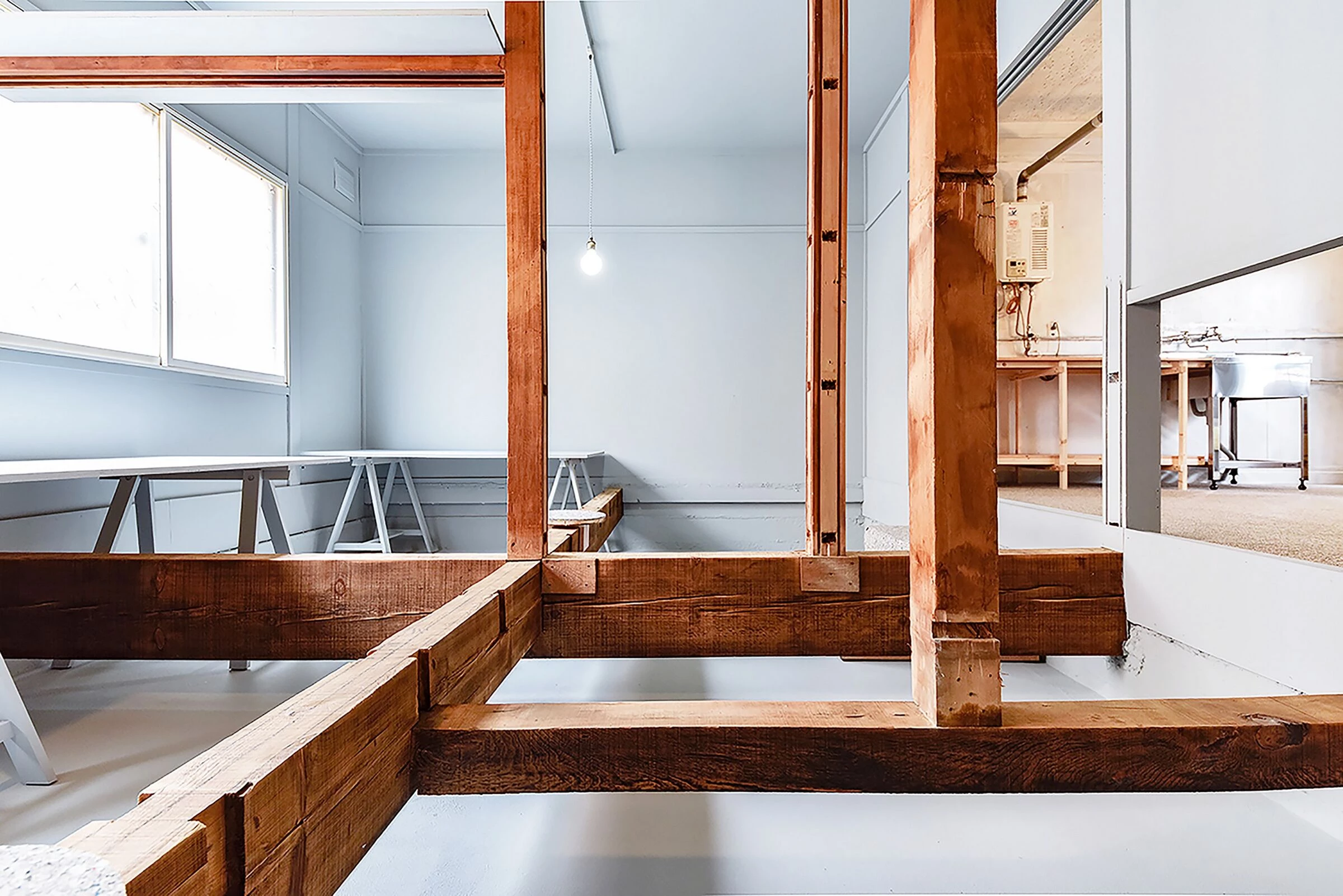 木质公寓变办公室 | 颠覆传统的创意设计-16