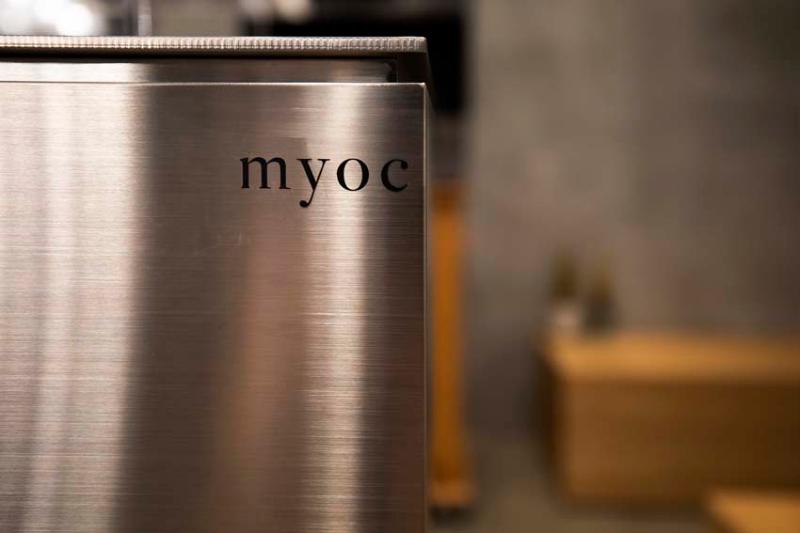 30 平米咖啡馆的极简主义魅力-13