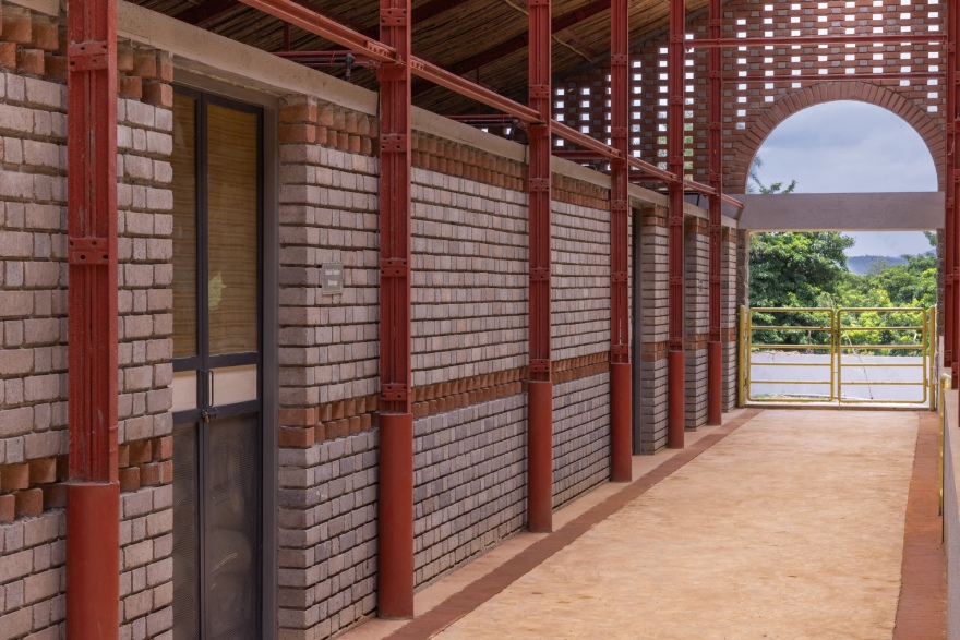 高哈尔畜牧业丨印度丨Compartment S4-45