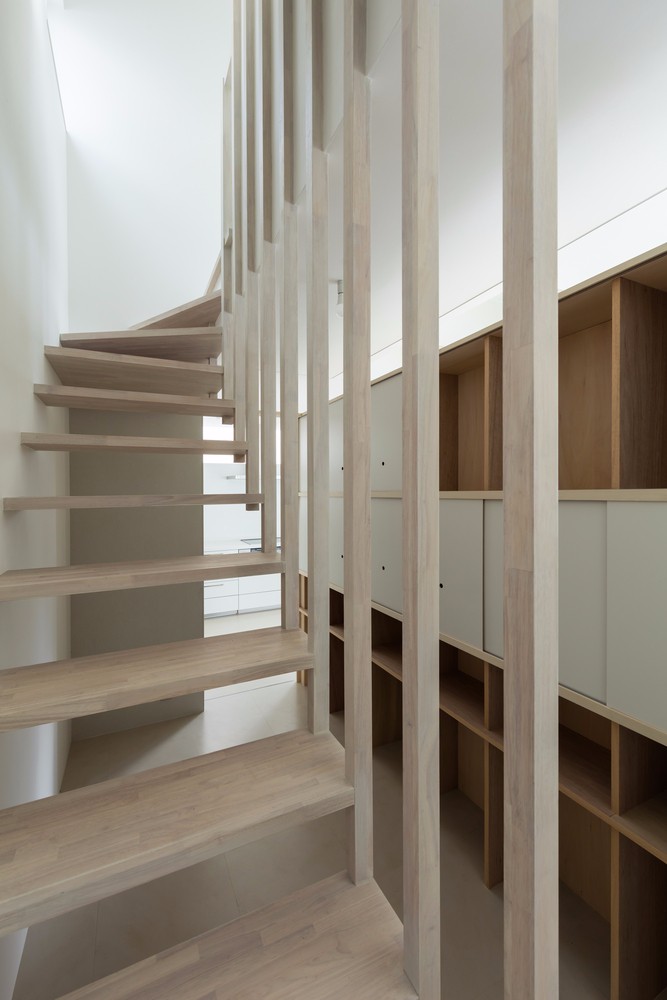 战后遗址上的小别墅生活-9