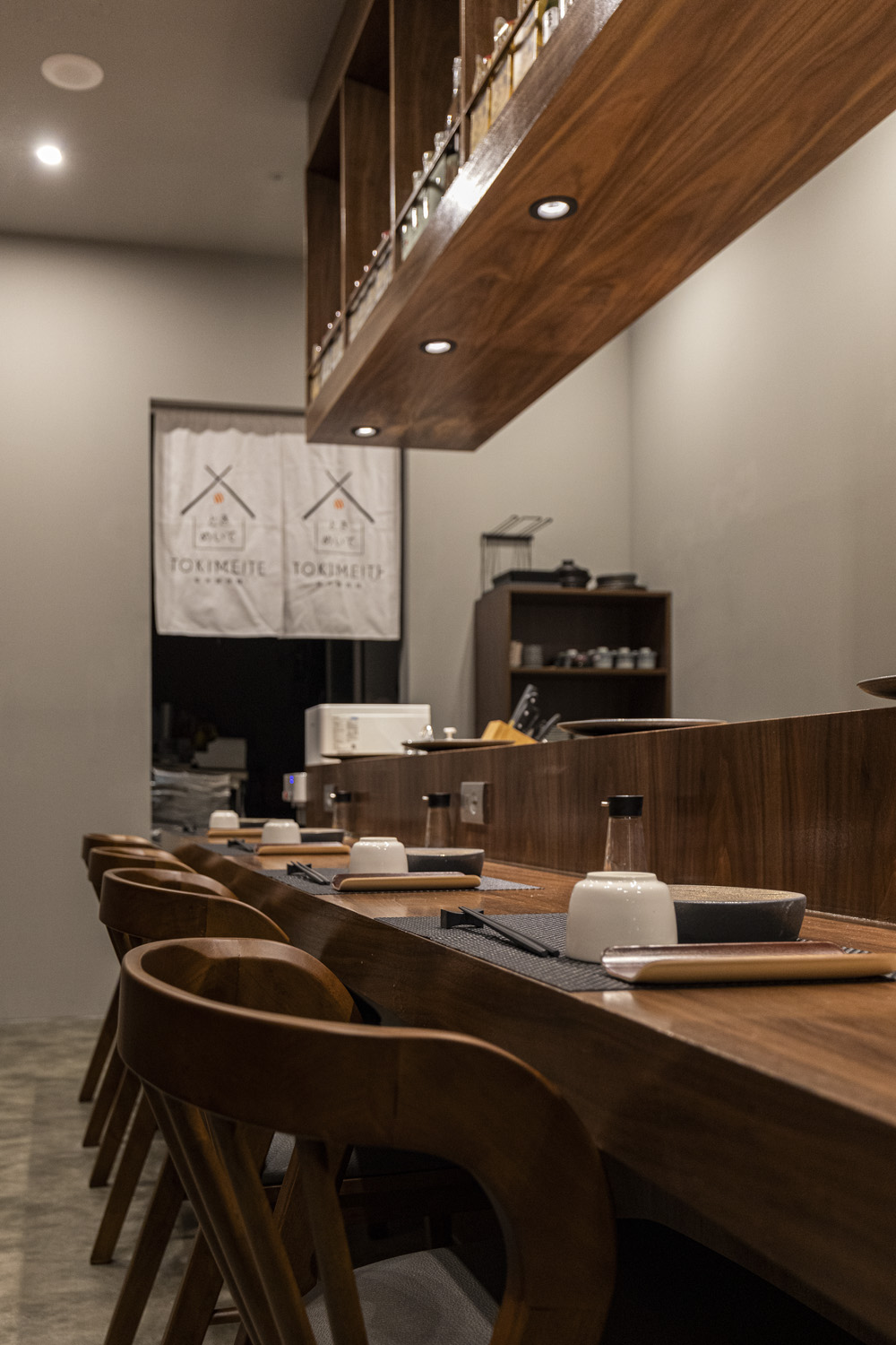 13 坪小空间打造时尚艺术氛围-15