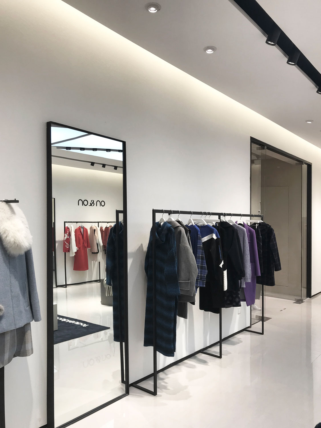 上海 80 平小户型设计，肌理漆金属大理石的惊艳碰撞-9