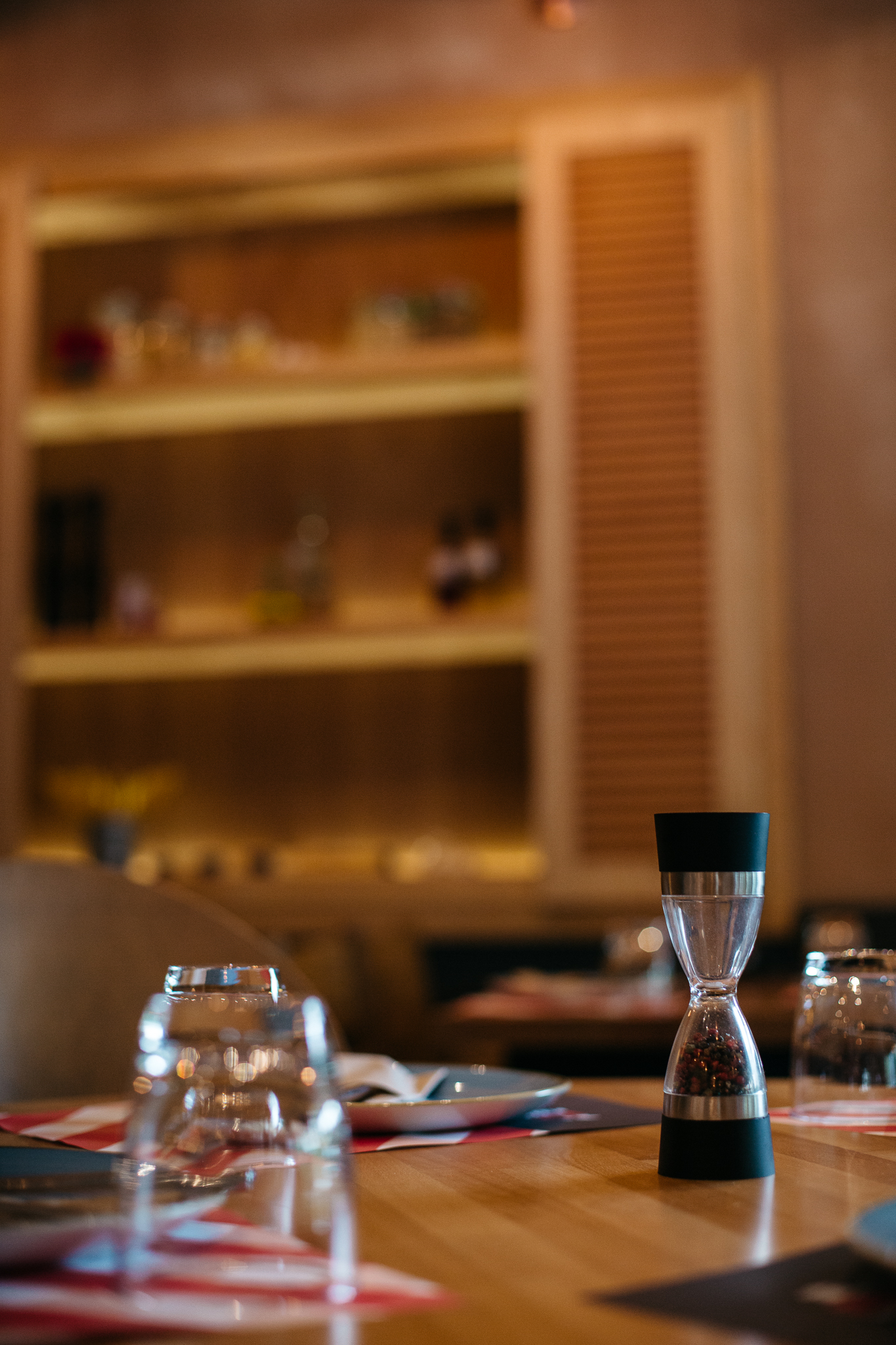 波尔图菲诺比萨店 | 地中海风情与意大利建筑的完美结合-29