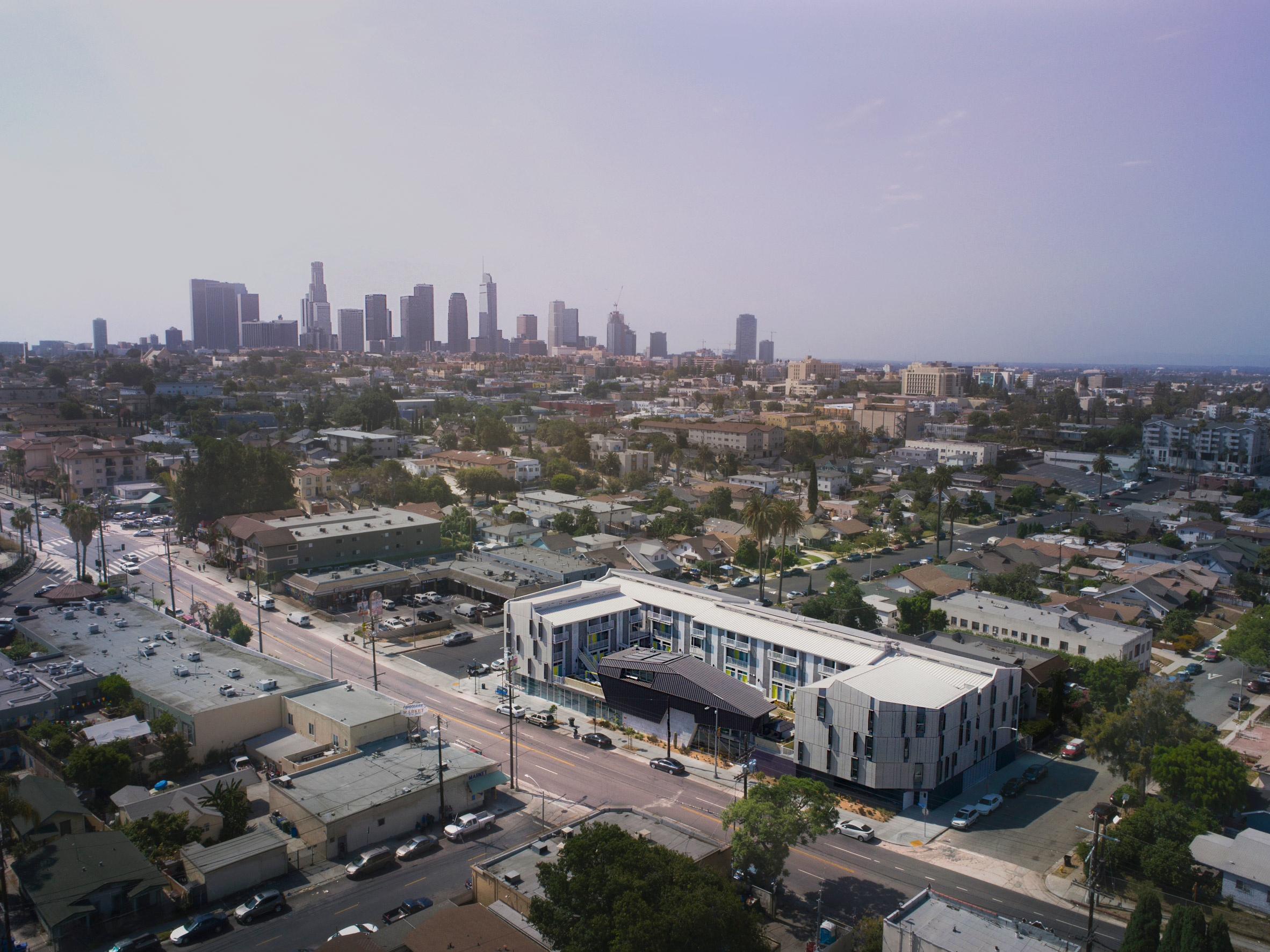 洛杉矶住房危机的解决之道——Tighe Architecture 的“2510 庙宇”公寓楼-4