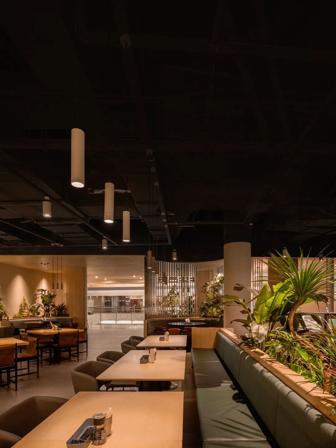 牛牛西厨(东平广场店)丨中国佛山丨HONIDEA 硕瀚创研,黄家略-35