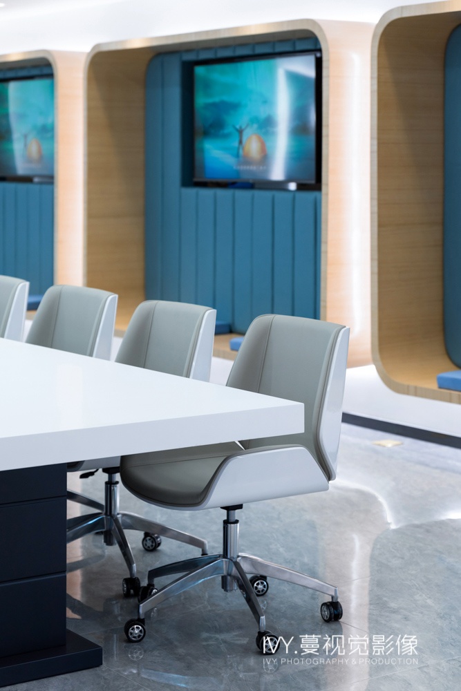 穿越宇宙的飞船办公室丨中国广州丨DPA 绘美设计-13