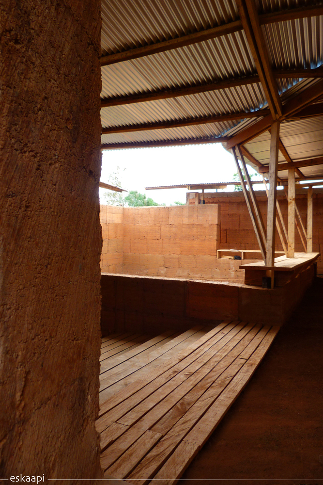 Framed Escape Library eskaapi-55