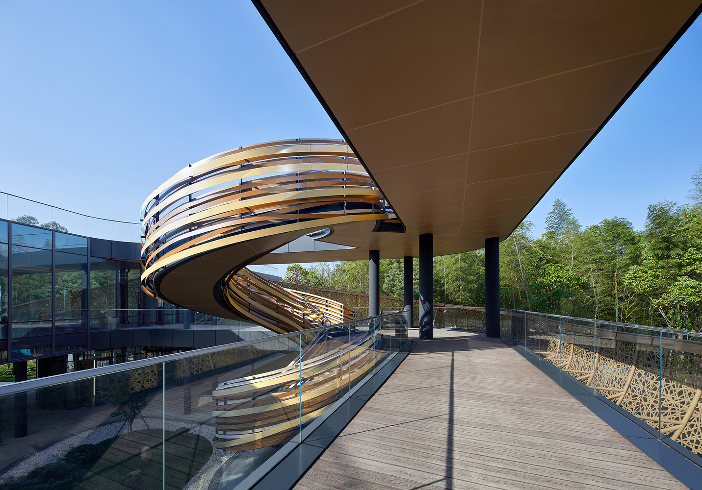 White Crane Lake Visitor Center / Archperience-11