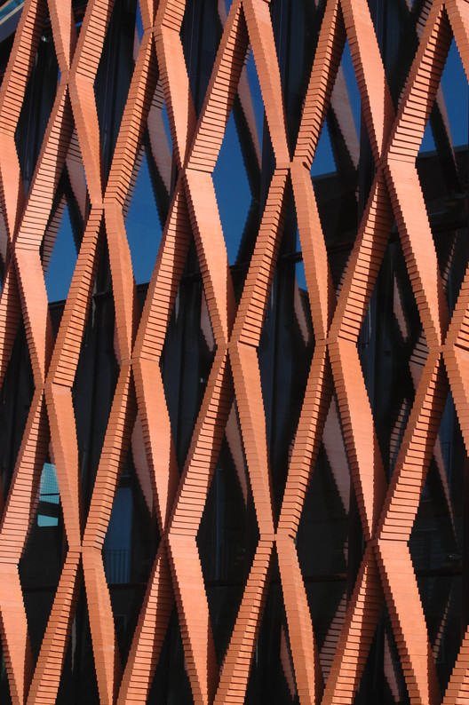 Gramazio Kohler机器人打造的砖砌外立面丨Gramazio Kohler Architects-9