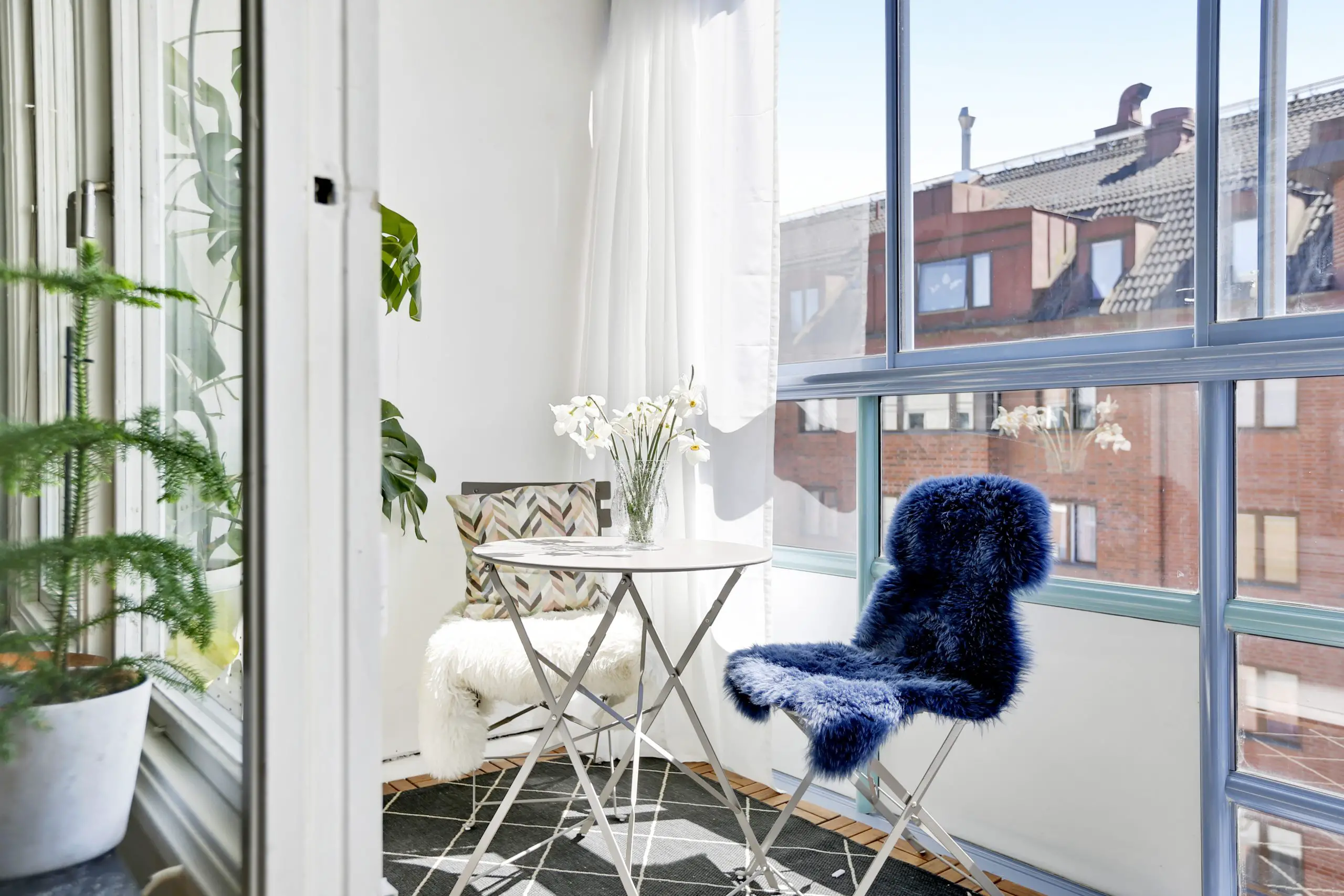 46 平瑞典公寓卧室玻璃隔断设计-14