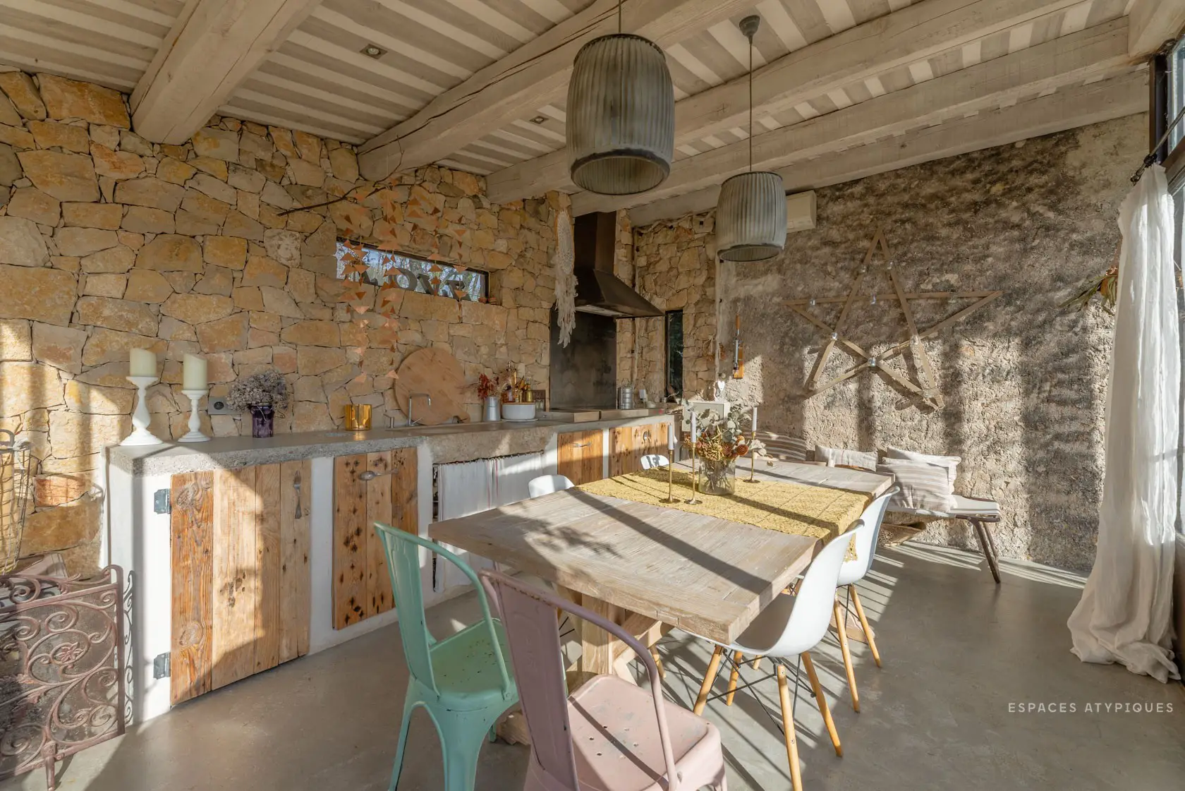 18 世纪普罗旺斯羊舍的现代改造 | 古典与当代的完美融合-3