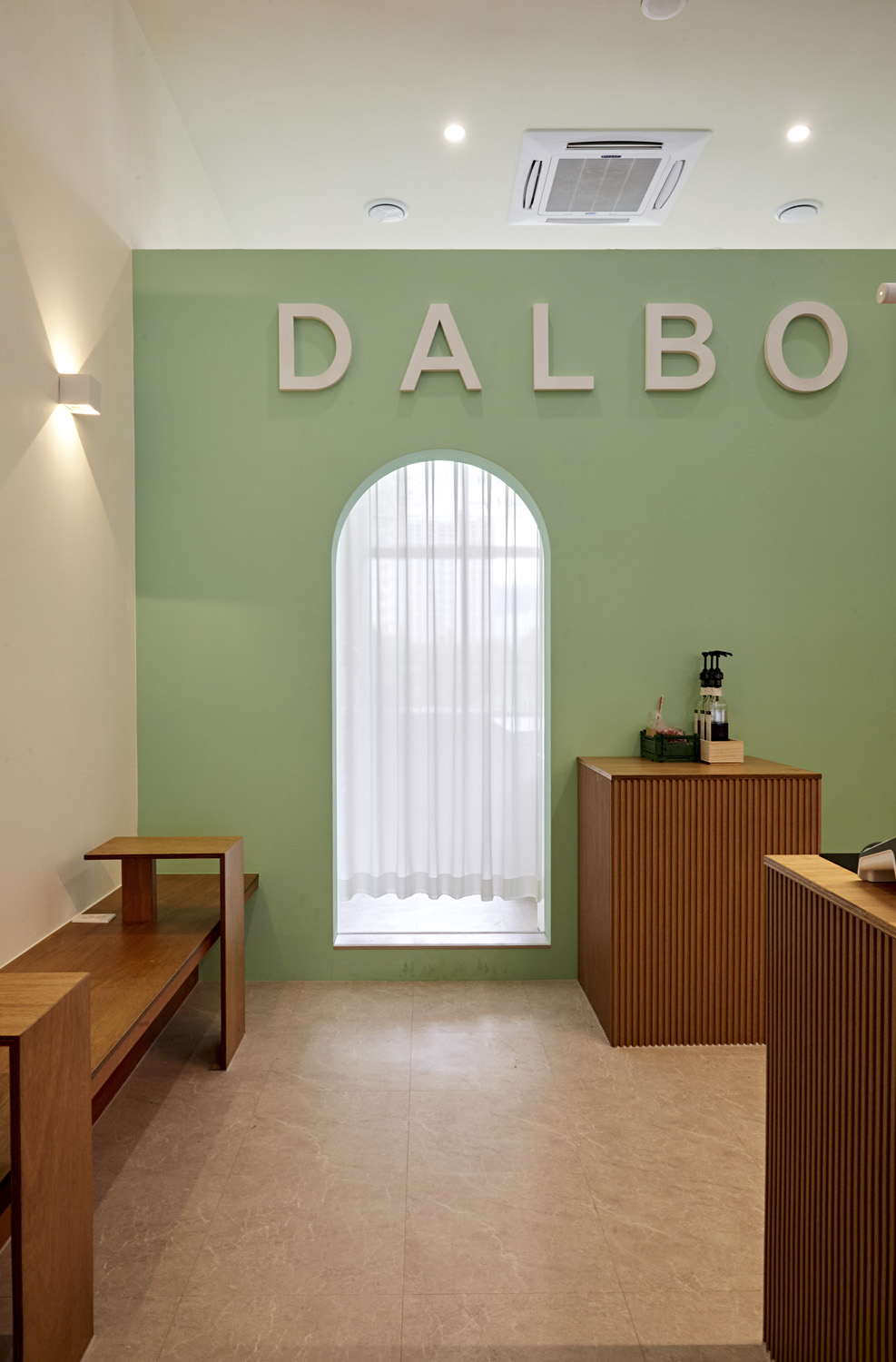 12 坪南杨州甜品店 极简设计魅力-8