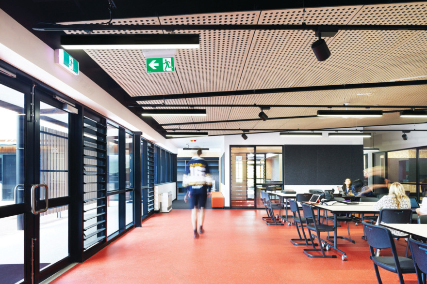 墨尔本 Somerville Secondary College 技术教育与贸易培训中心——现代实用、通透创新-6