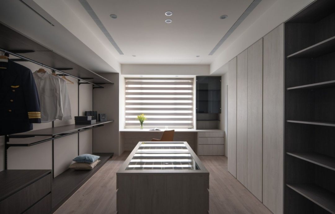 小户型衣帽间设计指南,3㎡空间也能打造炫酷衣帽间-54